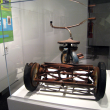 the_van_grasmaaier_tricycle_2_erik_peterson_2008.jpg
